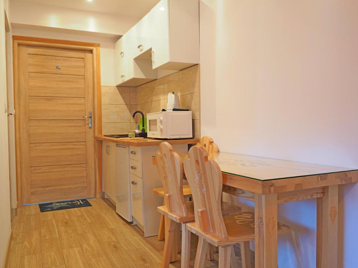 Pokoje Goscinne U Basi Zakopane Ngoại thất bức ảnh