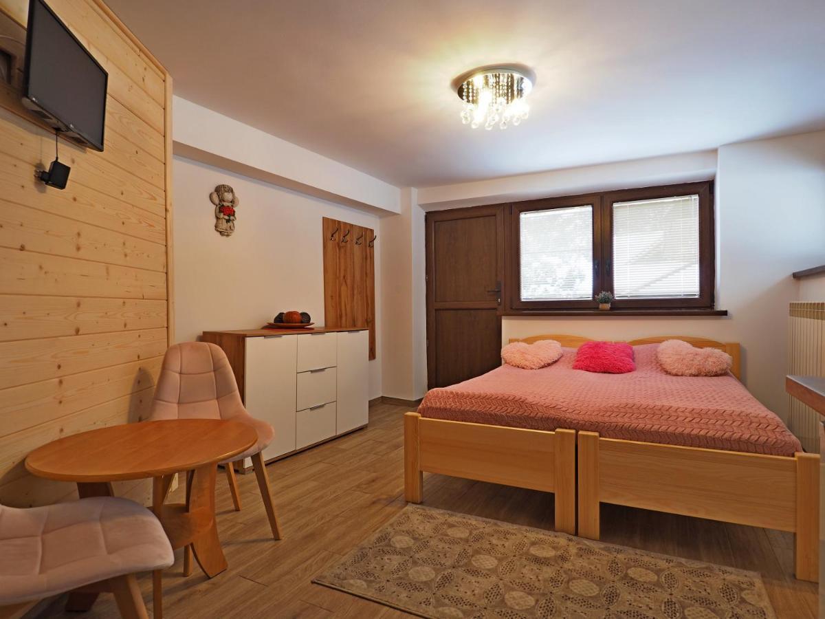 Pokoje Goscinne U Basi Zakopane Ngoại thất bức ảnh