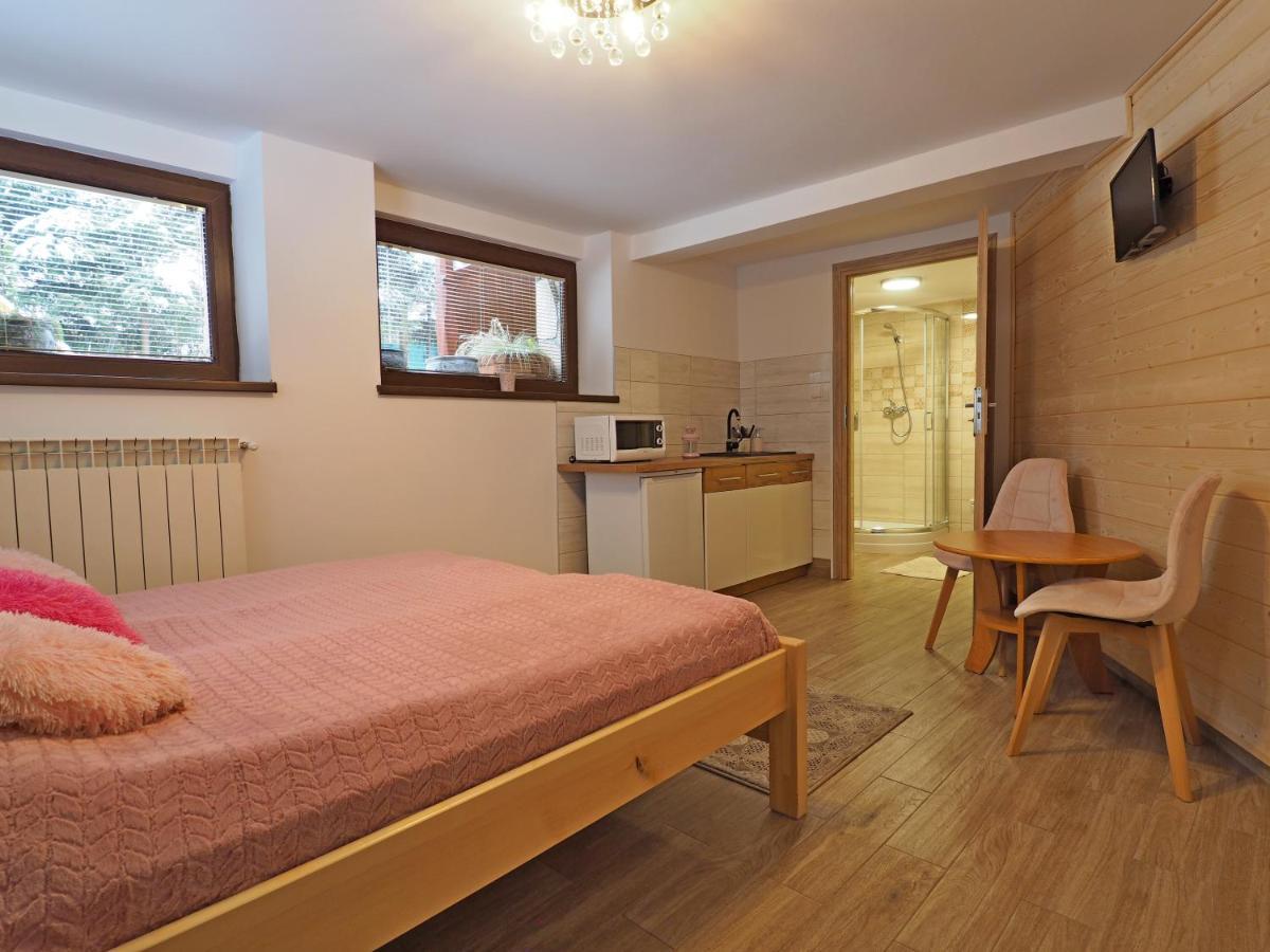 Pokoje Goscinne U Basi Zakopane Ngoại thất bức ảnh